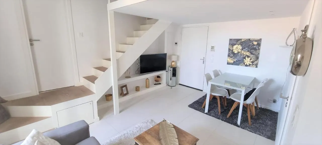 R.D.V. Duplex Nice Center