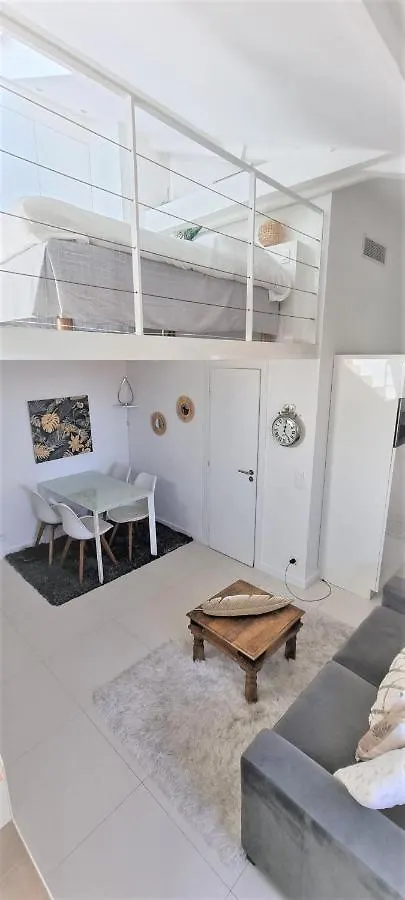R.D.V. Duplex Nice Center